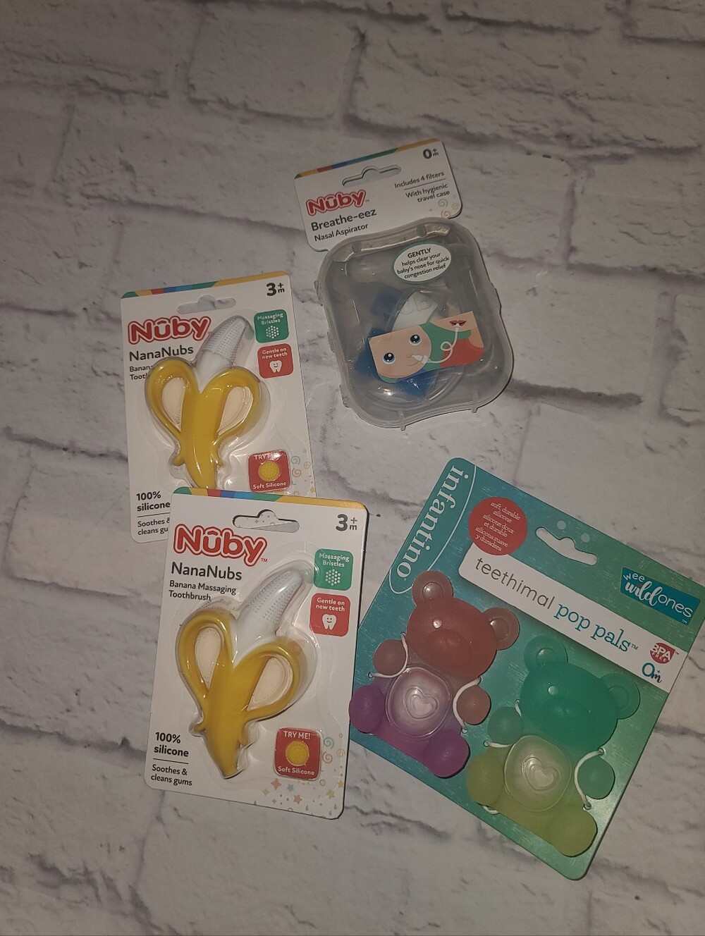 🍉🍉Nuby Banana Teethers & Teething Pop Pals - Yellow, Pink, Green